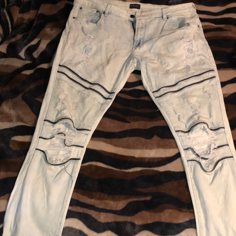 Light blue Jeans